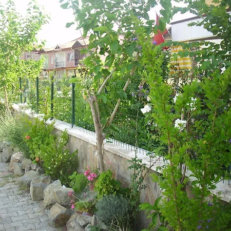 Rum i privatbostad Demirci 4 *